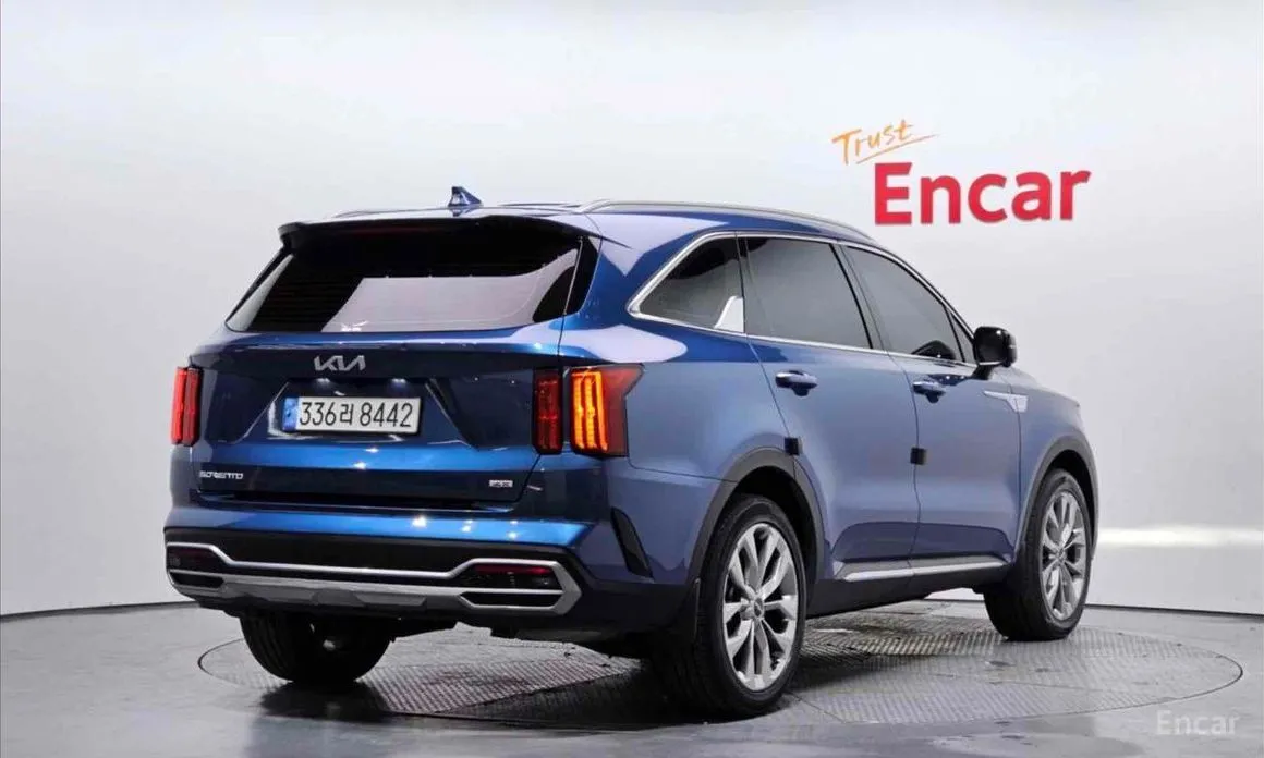 Kia Sorento — фото 10