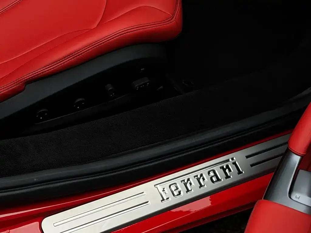 Ferrari F8 — фото 3