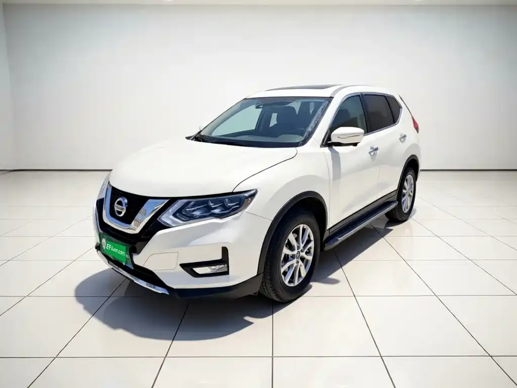Nissan X-Trail — фото 1