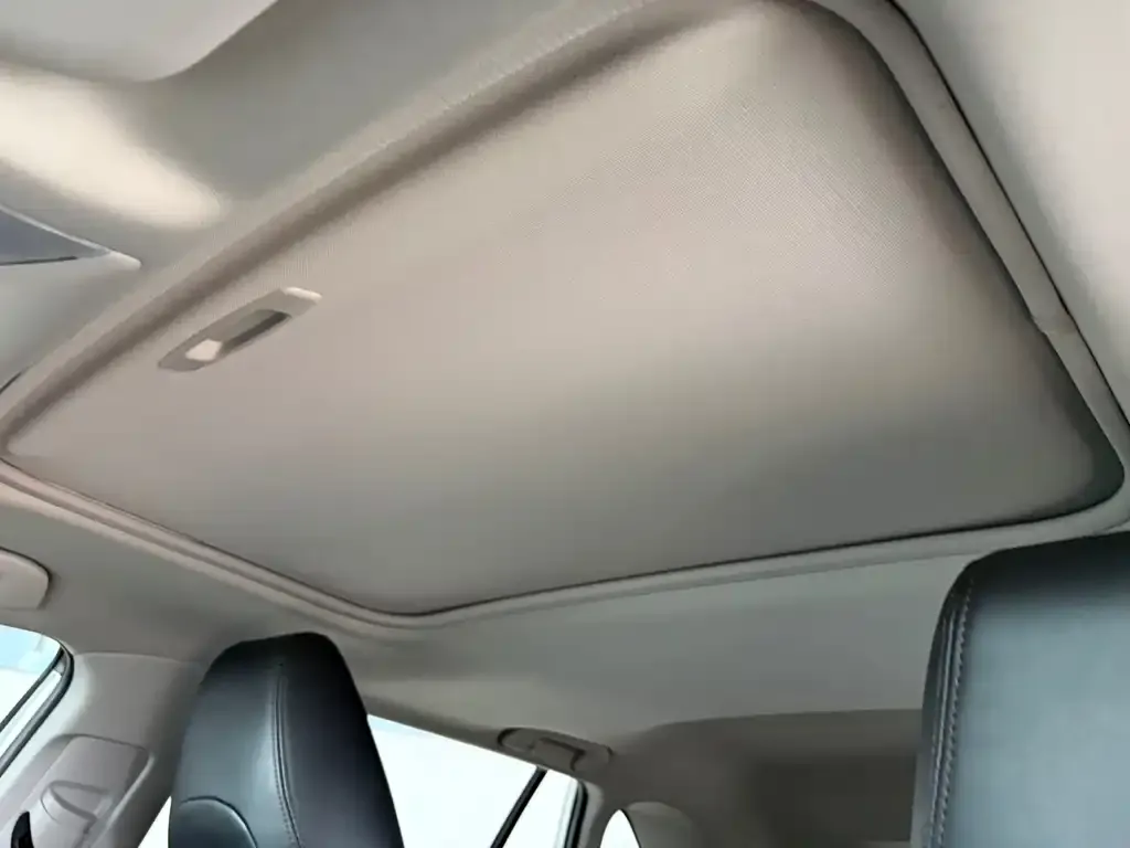 Toyota RAV4 — фото 7