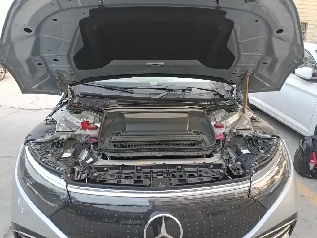 Mercedes-Benz EQS — фото 4