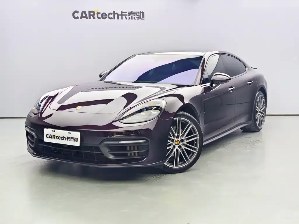 Porsche Panamera — фото 1