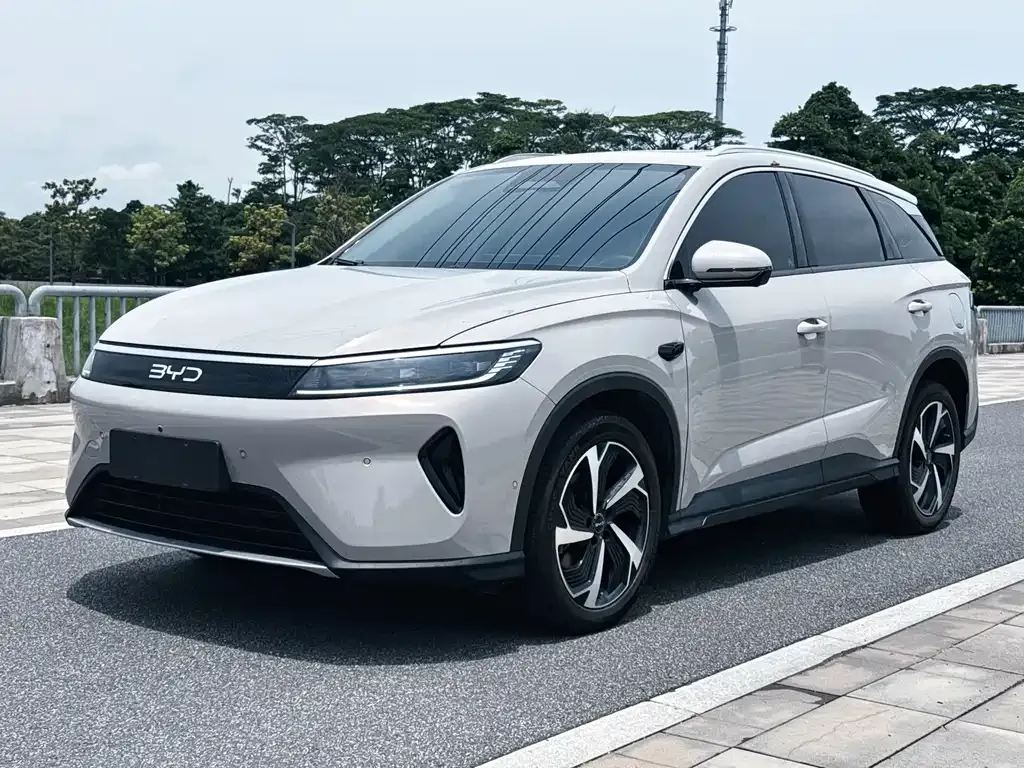 BYD Seal 05 DM-i — фото 1