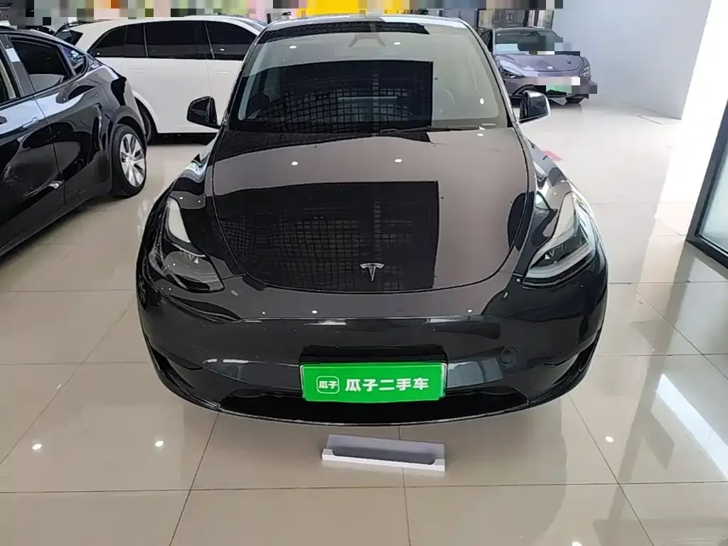 Tesla Model Y — фото 8