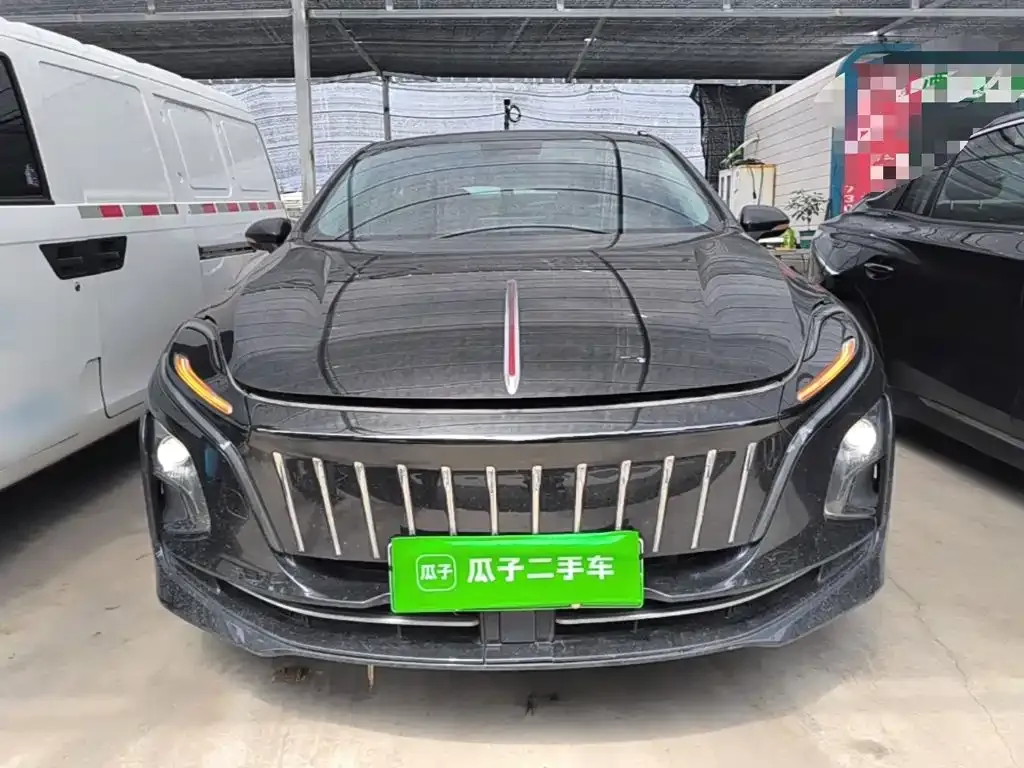 Hongqi E-QM5 — фото 5