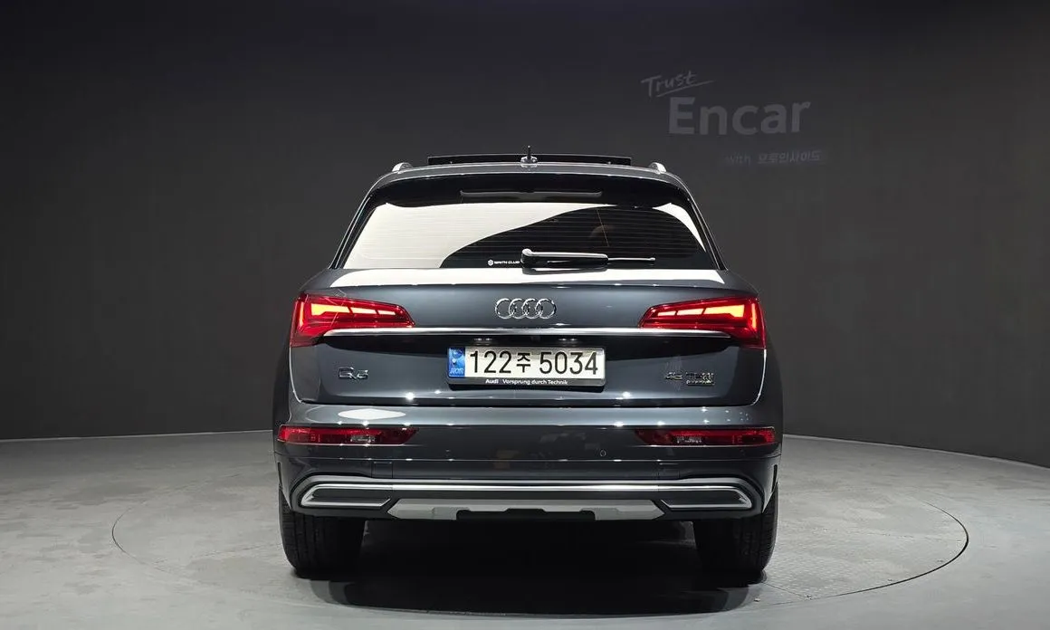 Audi Q5 — фото 10