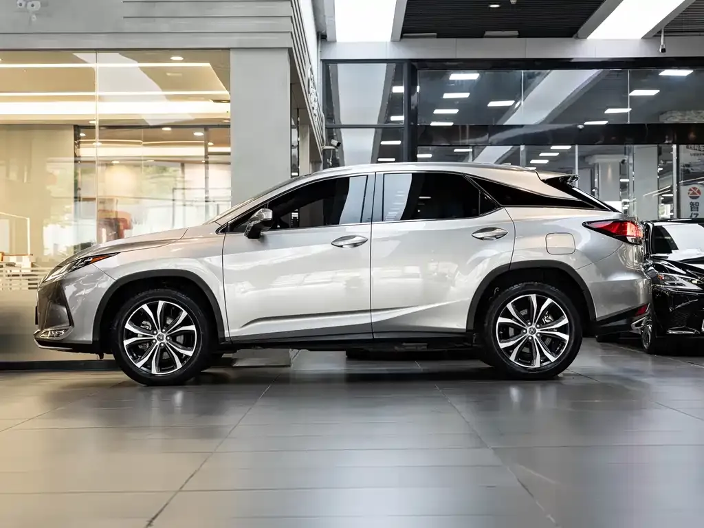 Lexus RX — фото 4