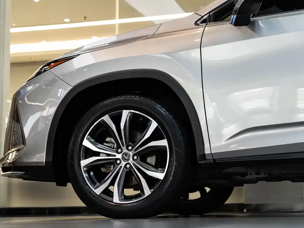 Lexus RX — фото 9