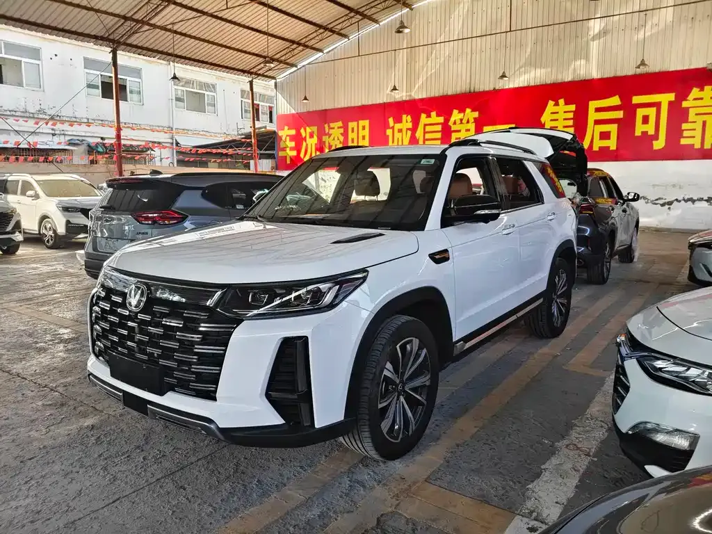 Changan CS95 — фото 1