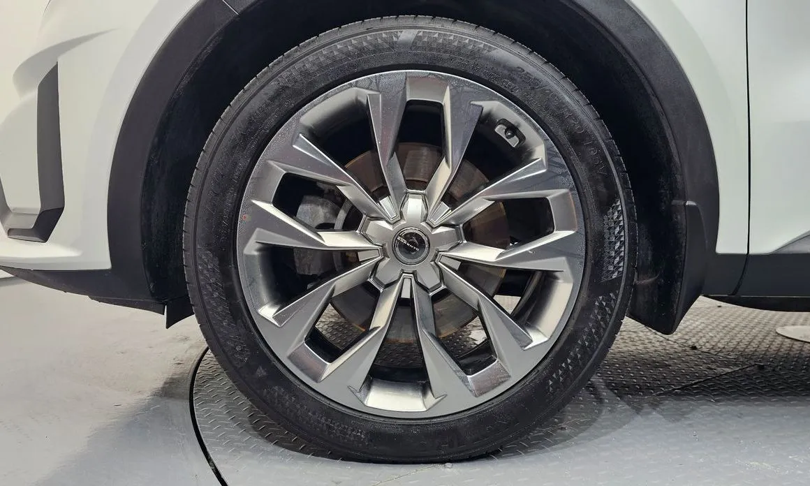 Kia Sorento — фото 9