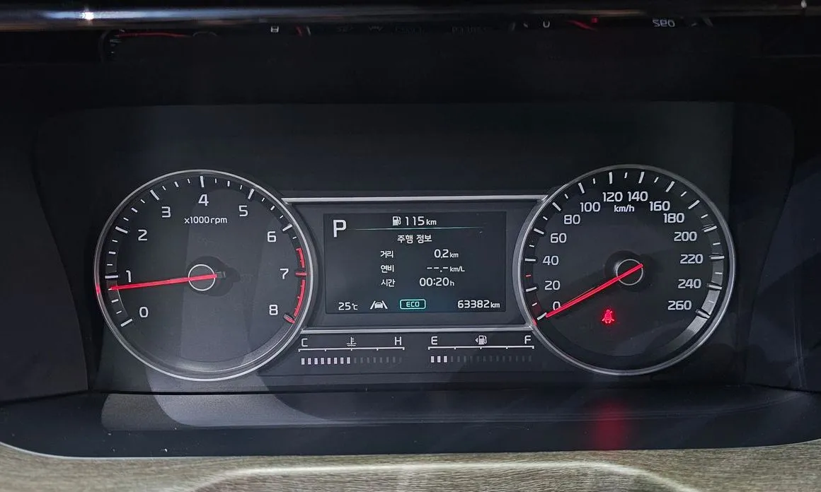 Kia Sorento — фото 10