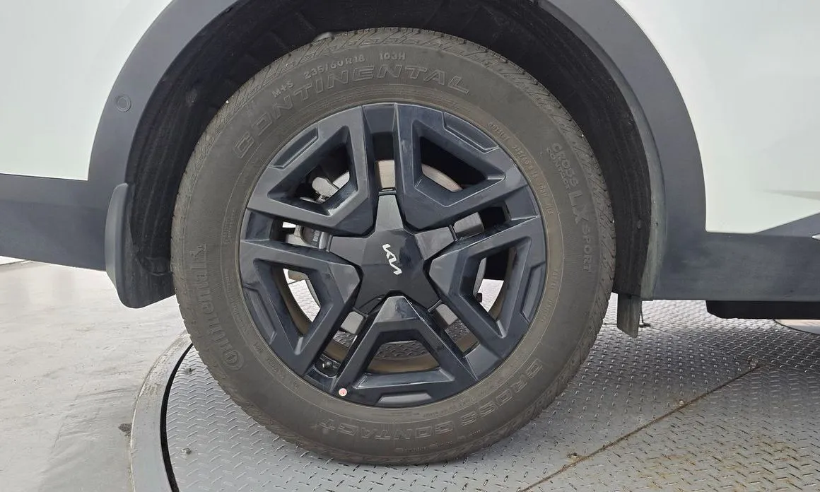 Kia Sorento — фото 8