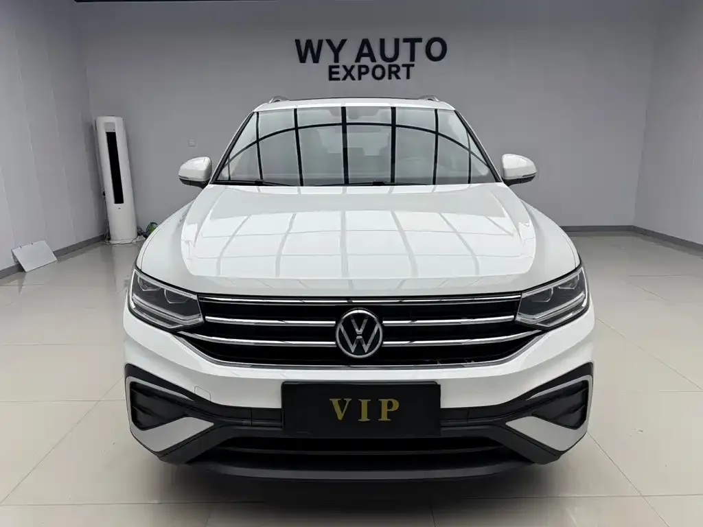 Volkswagen Tiguan L — фото 3