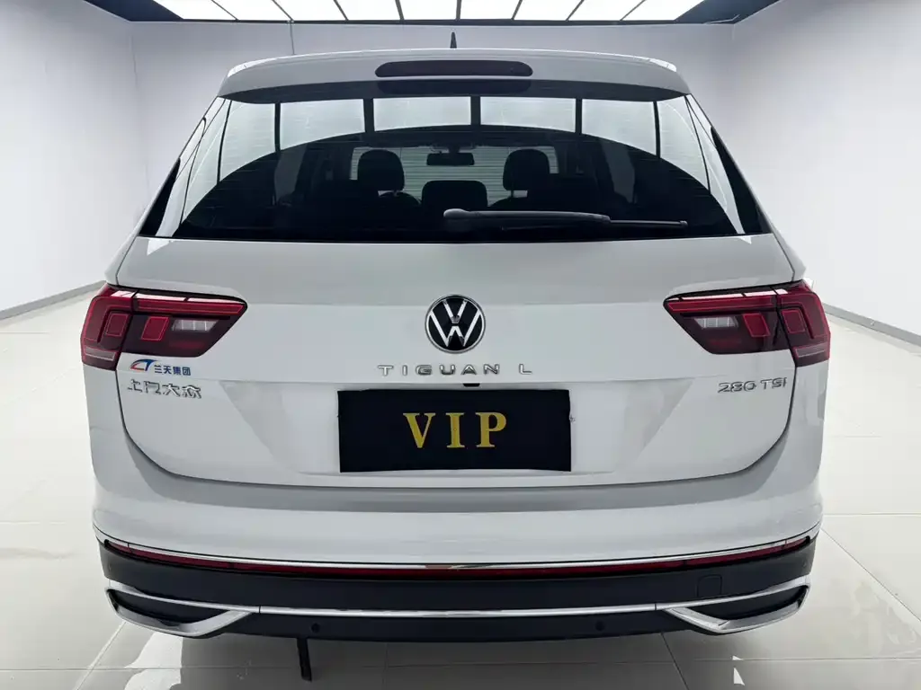 Volkswagen Tiguan L — фото 4
