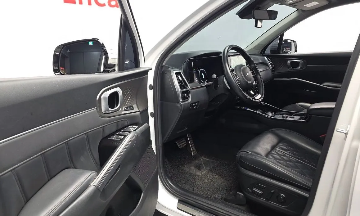 Kia Sorento — фото 9