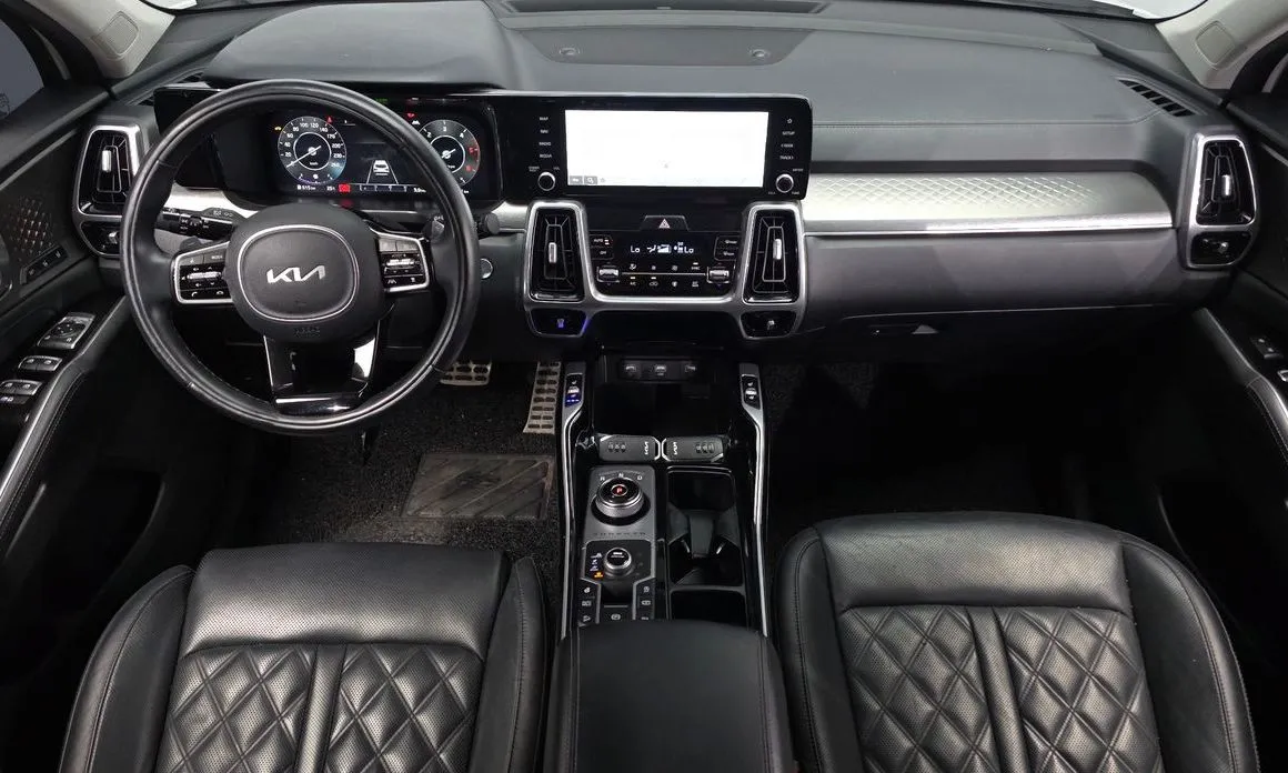 Kia Sorento — фото 7