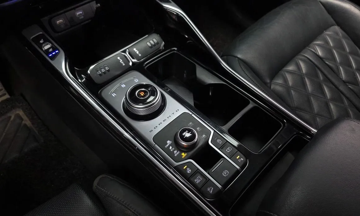 Kia Sorento — фото 5