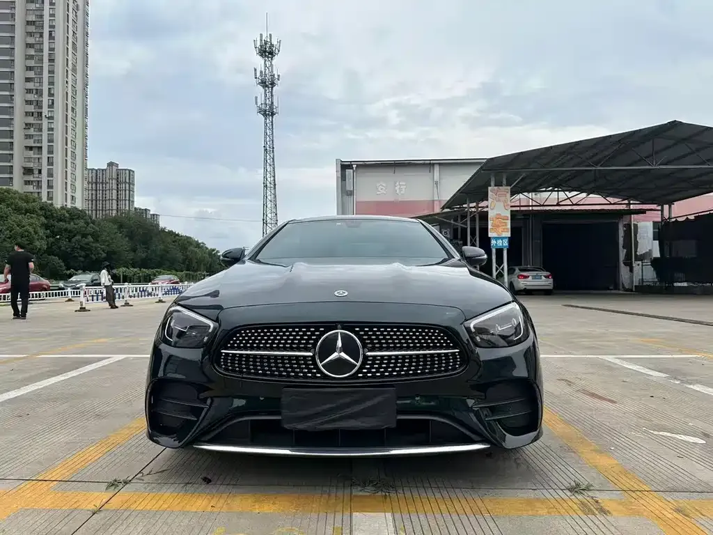 Mercedes-Benz E-Class (Import) — фото 1
