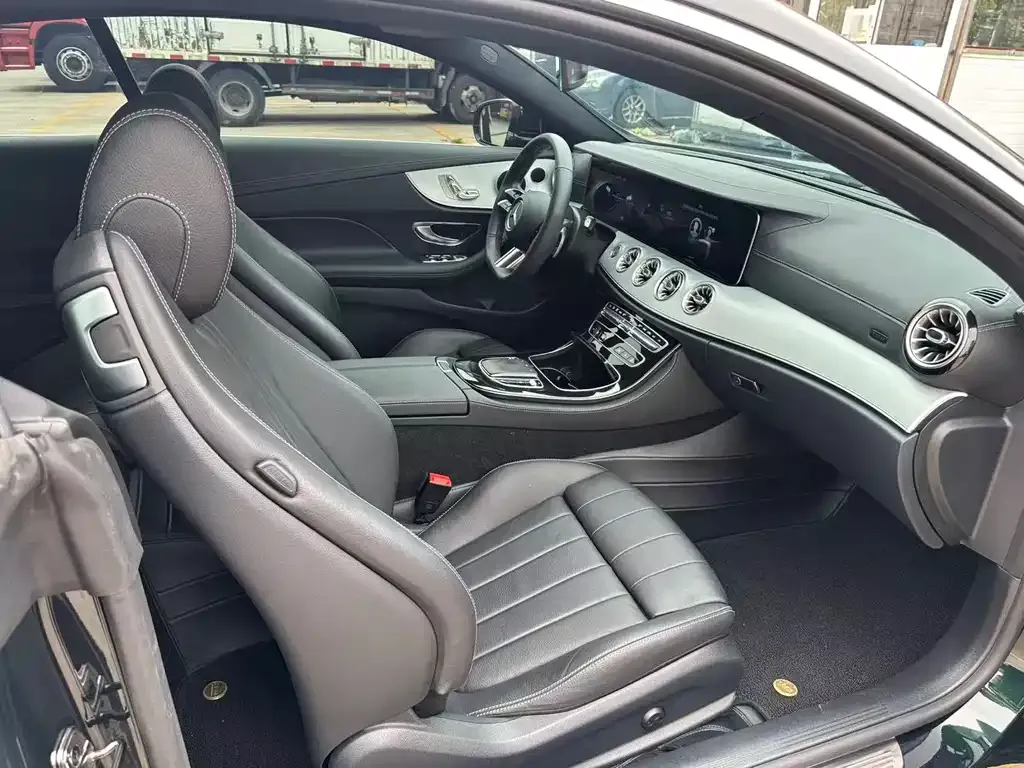 Mercedes-Benz E-Class (Import) — фото 9