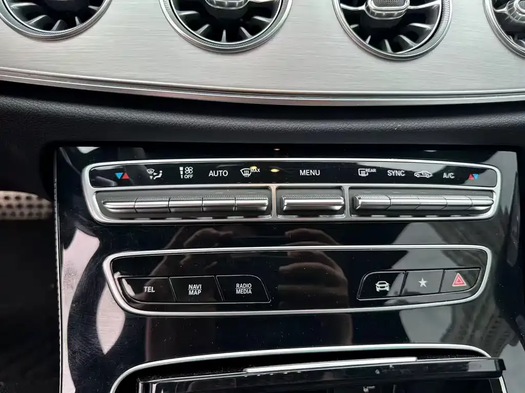 Mercedes-Benz E-Class (Import) — фото 2