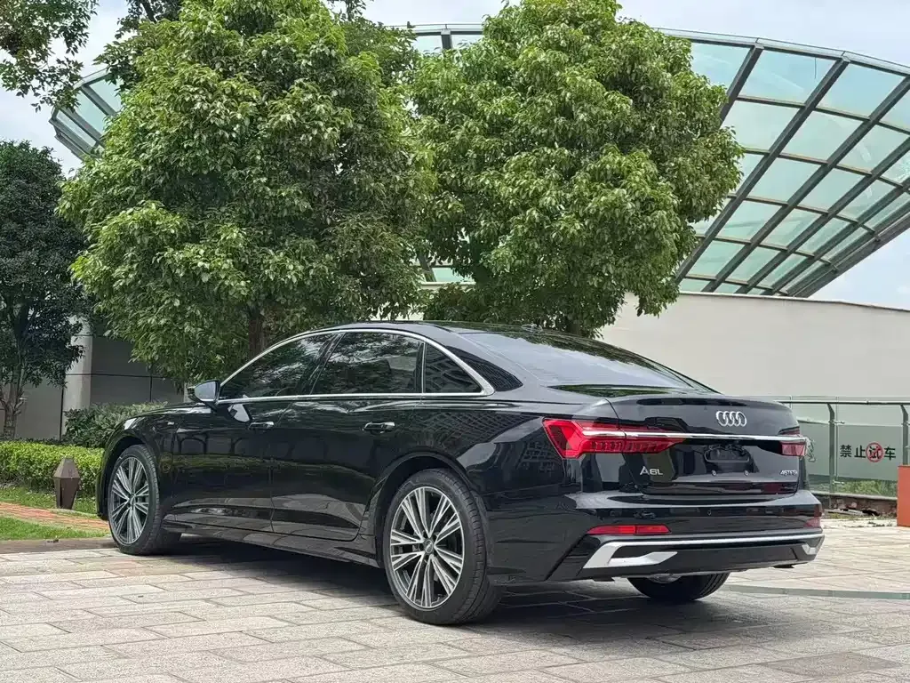 Audi A6L — фото 6