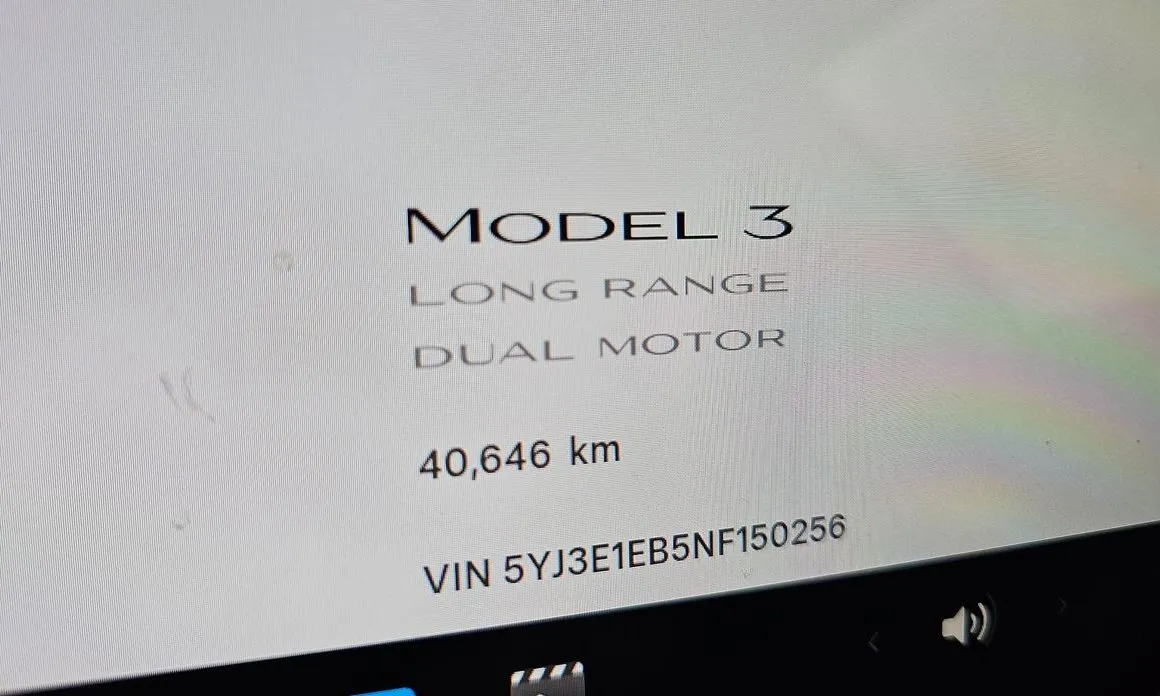 Tesla Model 3 — фото 10