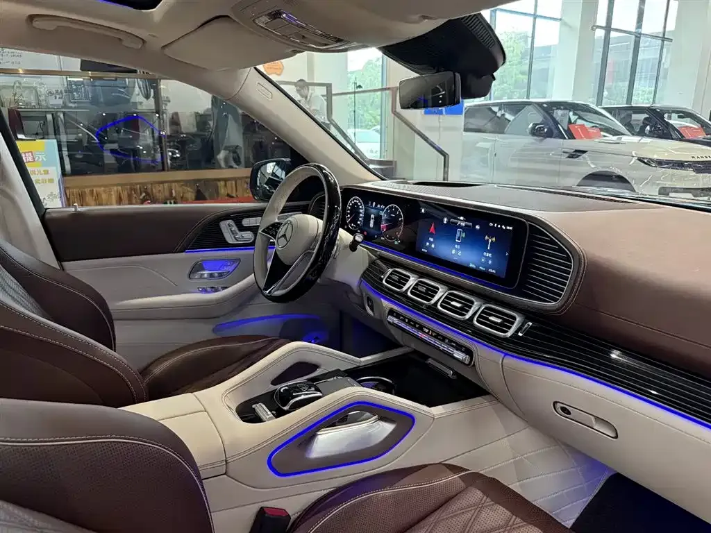 Mercedes-Benz GLS — фото 5