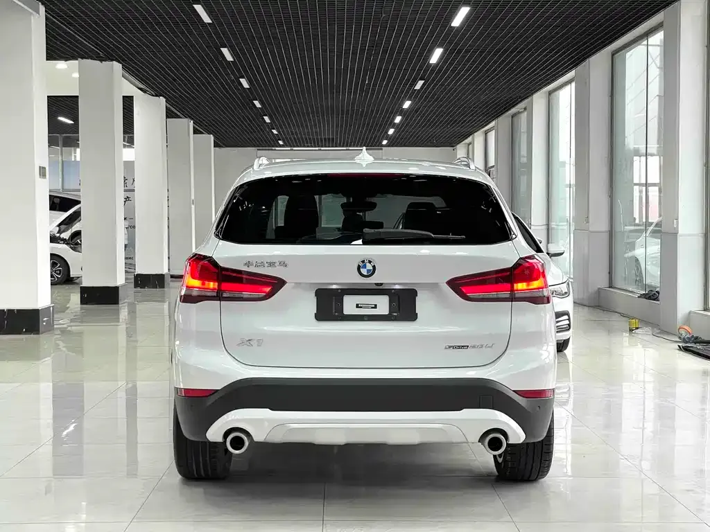 BMW X1 — фото 4