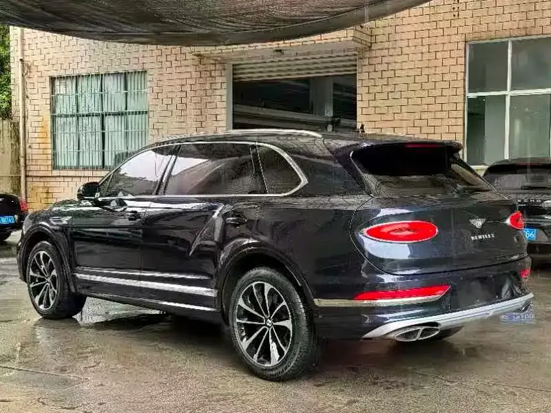 Bentley Bentayga — фото 4