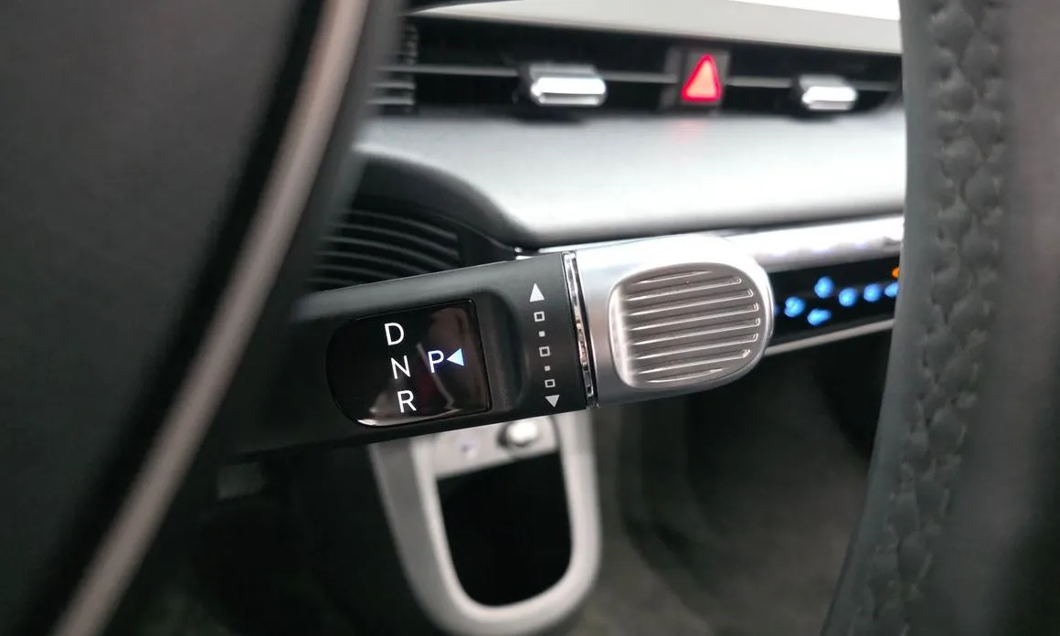 Hyundai Ioniq5 — фото 7