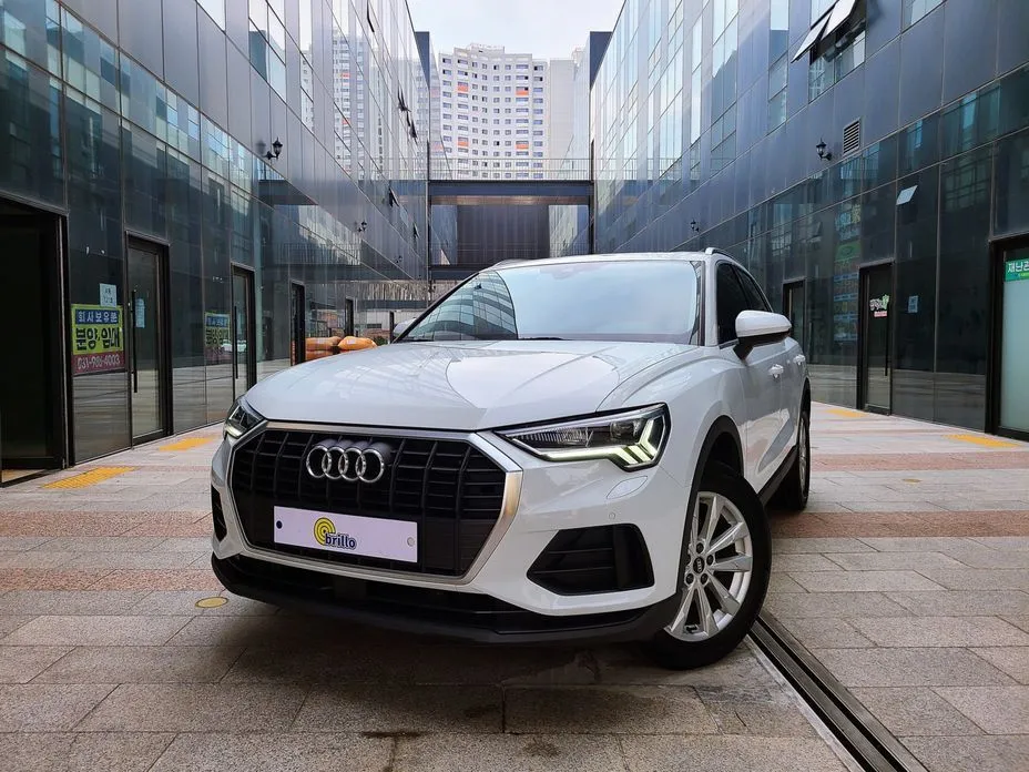 Audi Q3 — фото 1