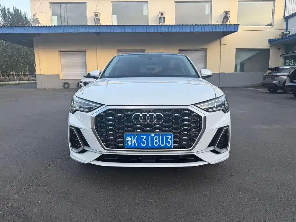 Audi Q3 Sportback 2022 из CN, фото 8