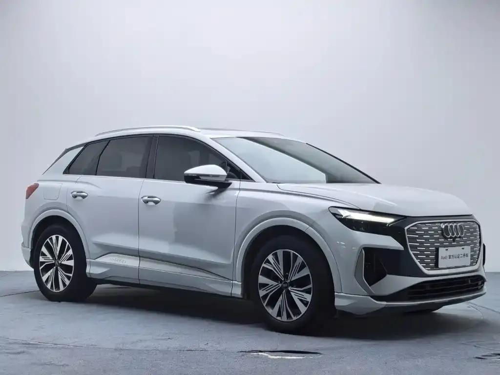 Audi Q4 e-tron — фото 3