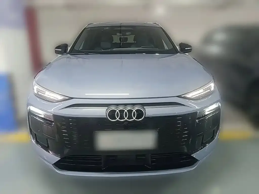 Audi Q6L e-tron — фото 10