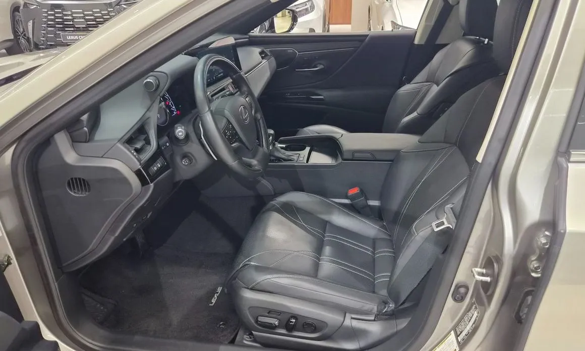 Lexus ES 2023 из KR, фото 5