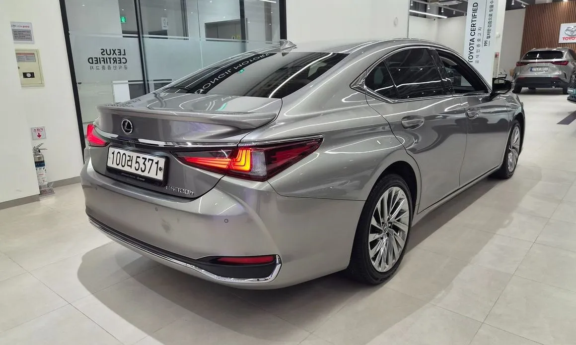 Lexus ES 2023 из KR, фото 9