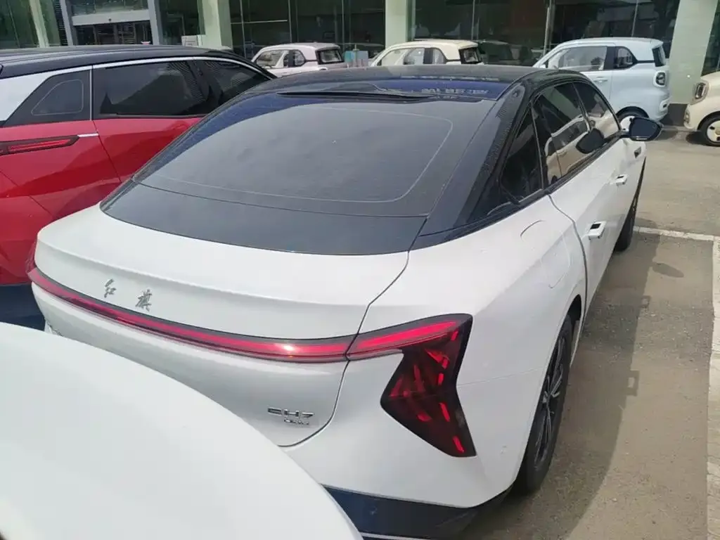 Hongqi EH7 2024 из CN, фото 4