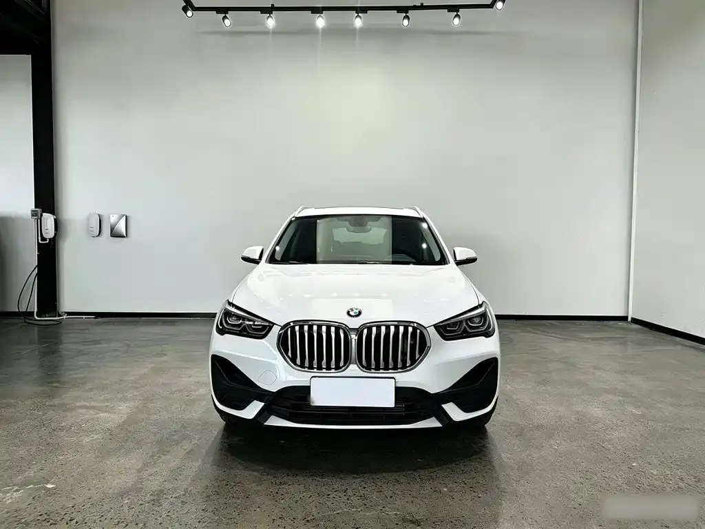 BMW X1 — фото 4