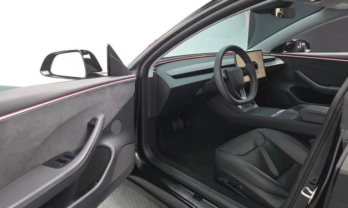 Tesla Model 3 — фото 4