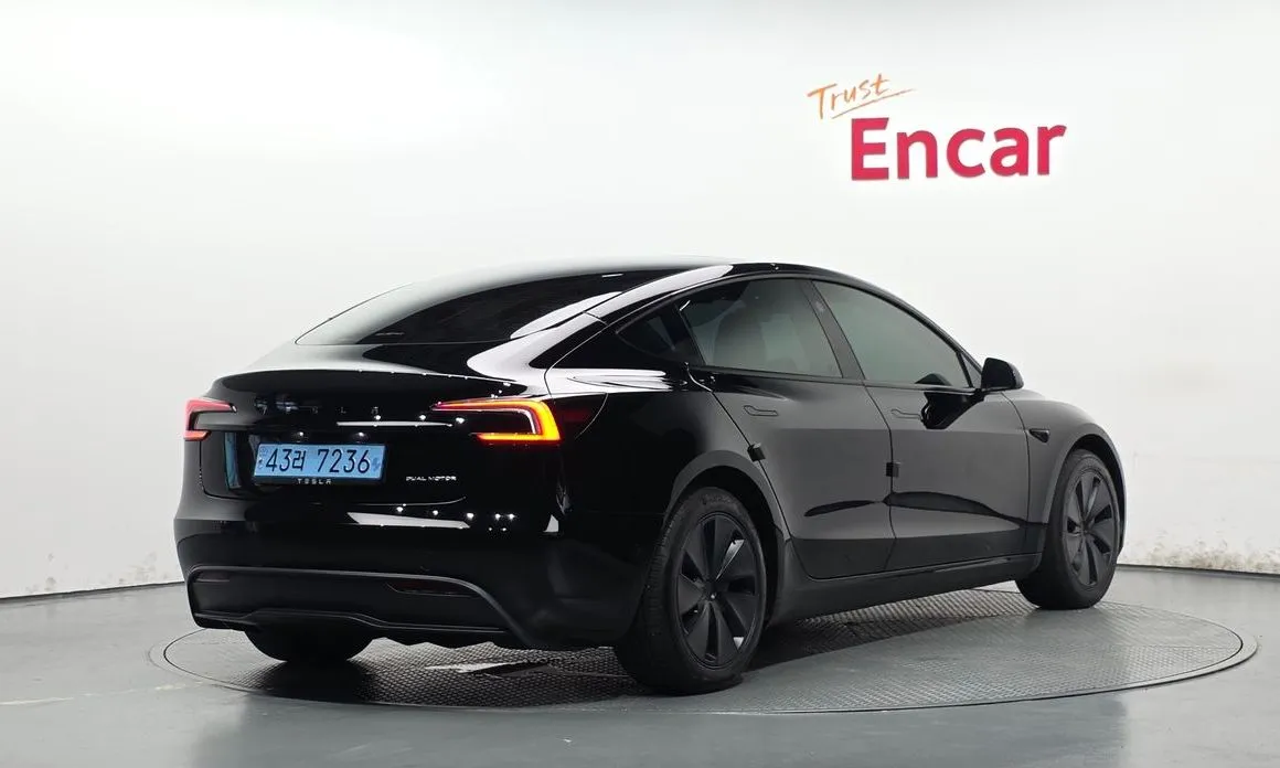 Tesla Model 3 — фото 5