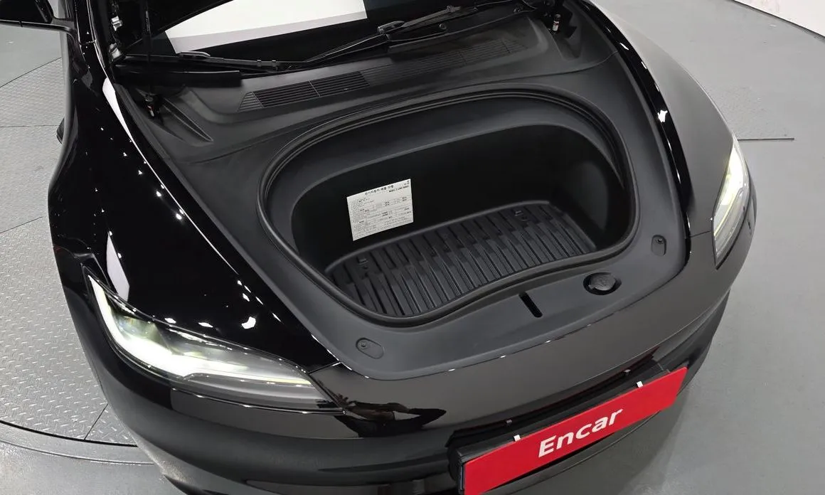 Tesla Model 3 — фото 3