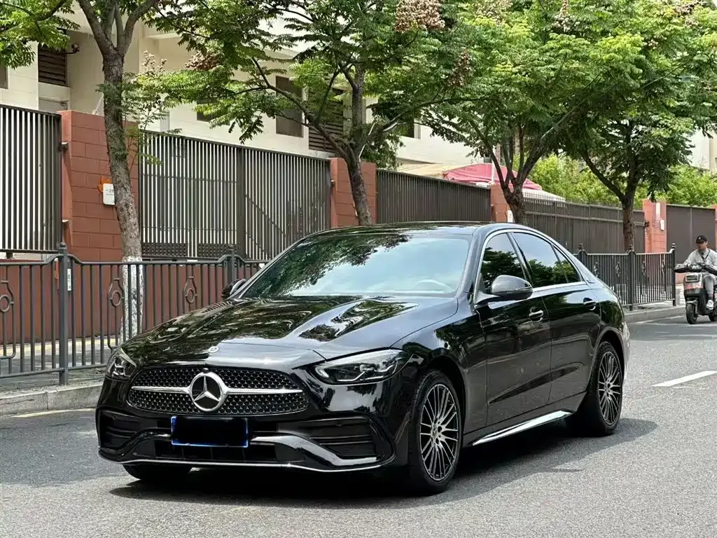 Mercedes-Benz C-Class — фото 1