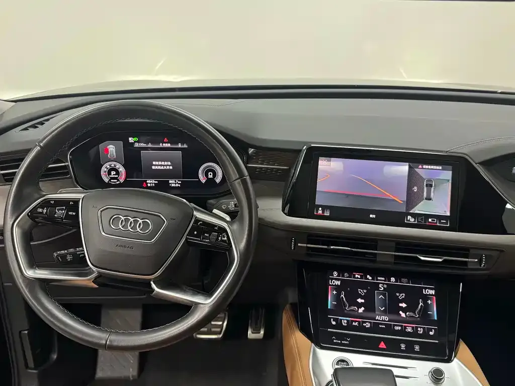 Audi Q6 — фото 4