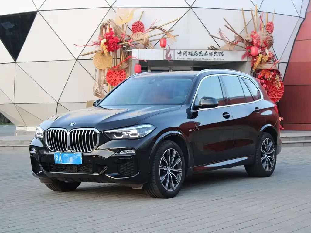 BMW X5 (Import) — фото 1