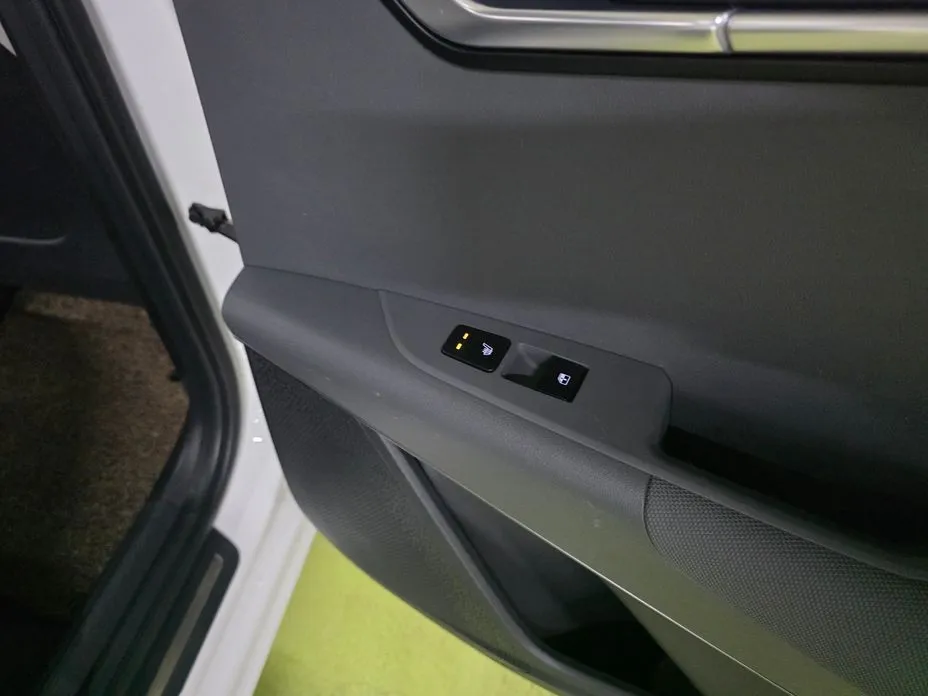Kia Niro — фото 10