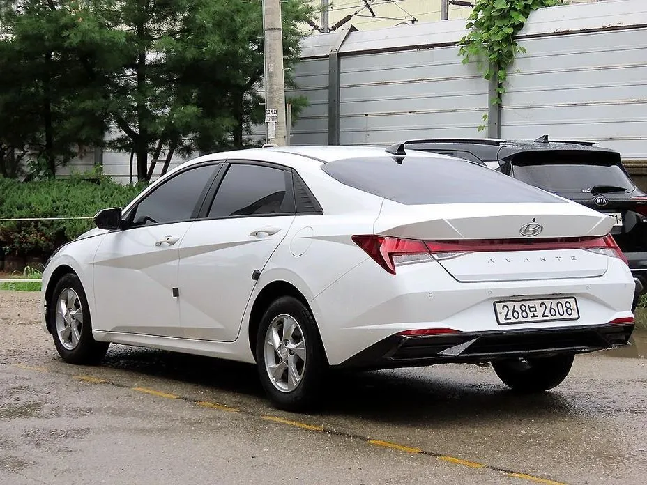 Hyundai AVANTE — фото 10