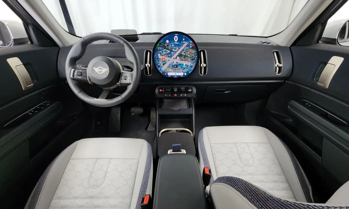 Mini Countryman 2025 из KR, фото 2