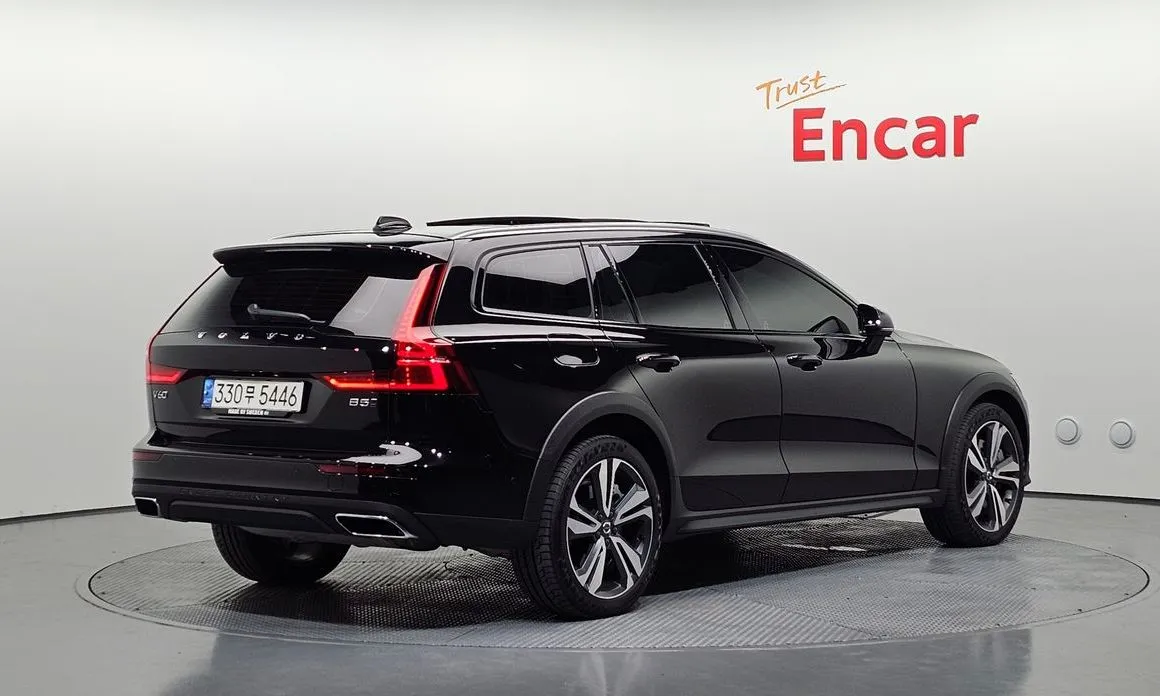 Volvo V60 — фото 2