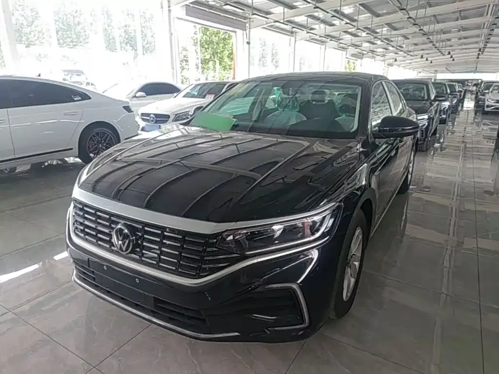 Volkswagen 帕萨特插电混动 — фото 1