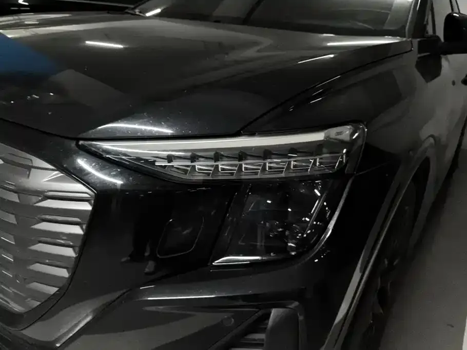 Audi Q5 e-tron — фото 4